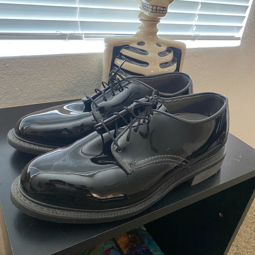 Military dress shoes